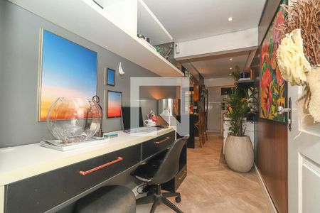 Hall de entrada de apartamento à venda com 1 quarto, 76m² em Higienópolis, Porto Alegre