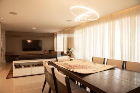 Sala de apartamento à venda com 3 quartos, 184m² em Indianópolis, São Paulo