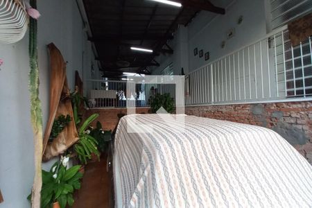 Garagem de casa à venda com 4 quartos, 245m² em Vila Joaquim Inacio, Campinas