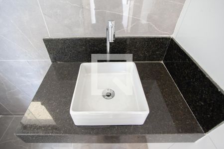 Lavabo de apartamento à venda com 3 quartos, 160m² em Planalto, Belo Horizonte