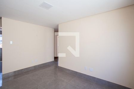 Sala de apartamento à venda com 3 quartos, 160m² em Planalto, Belo Horizonte