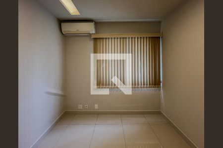 Quarto 1 de apartamento à venda com 3 quartos, 75m² em Botafogo, Rio de Janeiro