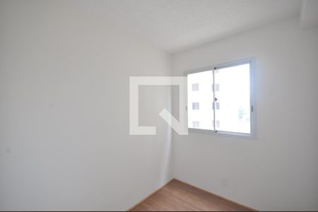 Quarto 2 de apartamento para alugar com 2 quartos, 40m² em Parque Novo Mundo, São Paulo