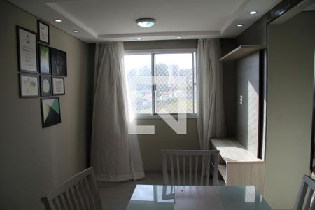 Sala de apartamento para alugar com 2 quartos, 44m² em Jardim Las Vegas, Guarulhos