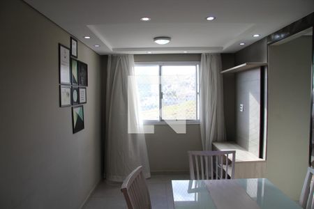 Sala de apartamento para alugar com 2 quartos, 44m² em Jardim Las Vegas, Guarulhos
