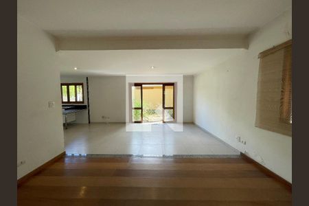 Sala de casa à venda com 6 quartos, 700m² em Butantã, São Paulo