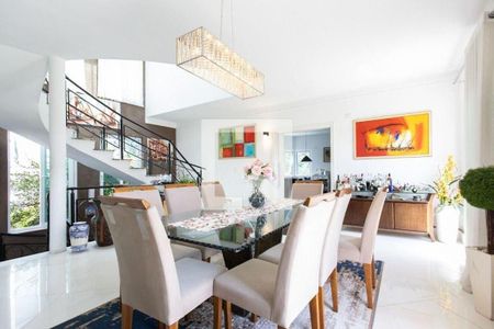 Casa à venda com 3 quartos, 637m² em Vila Albertina, São Paulo