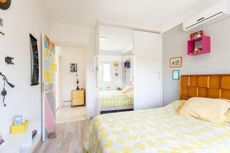 Casa à venda com 3 quartos, 637m² em Vila Albertina, São Paulo