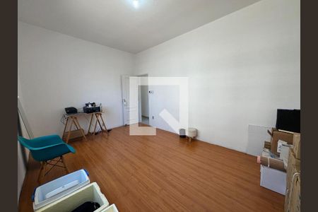 Casa à venda com 3 quartos, 600m² em Carlos Prates, Belo Horizonte