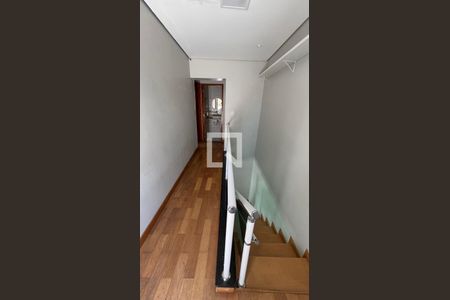 Corredor de casa à venda com 4 quartos, 300m² em Vila Guiomar, Santo André