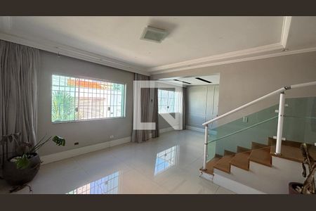 Sala de casa à venda com 4 quartos, 300m² em Vila Guiomar, Santo André