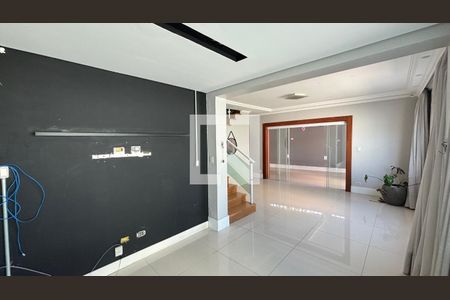 Sala de casa à venda com 4 quartos, 300m² em Vila Guiomar, Santo André