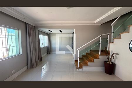 Sala de casa à venda com 4 quartos, 300m² em Vila Guiomar, Santo André