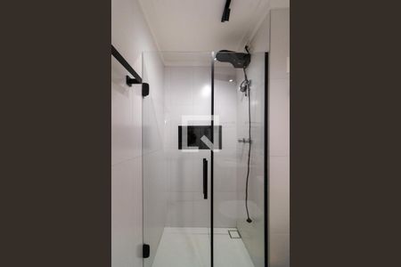 Banheiro de kitnet/studio à venda com 1 quarto, 28m² em Pompeia, São Paulo
