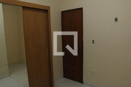 Quarto  de casa para alugar com 4 quartos, 200m² em Jardim Iguaçu, Nova Iguaçu