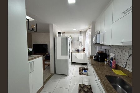 Cozinha de apartamento à venda com 2 quartos, 67m² em Encantado, Rio de Janeiro