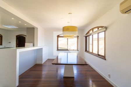 Sala de casa para alugar com 4 quartos, 648m² em Tristeza, Porto Alegre