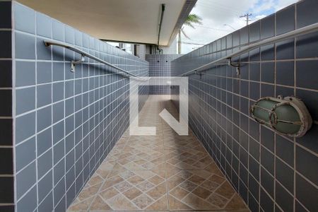 Rampa de acesso de apartamento para alugar com 1 quarto, 52m² em Nova Mirim, Praia Grande