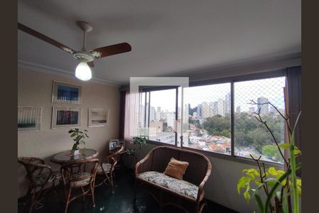Sala de apartamento à venda com 3 quartos, 140m² em Cambuci, São Paulo