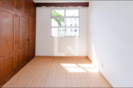 Quarto 1 de apartamento para alugar com 2 quartos, 43m² em Padre Eustáquio, Belo Horizonte