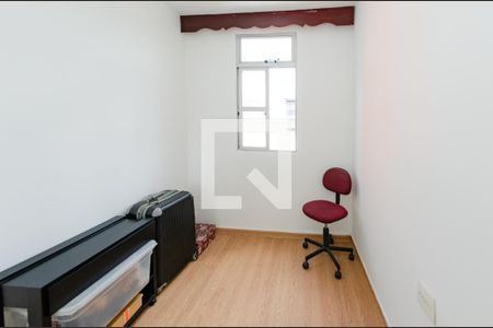 Quarto 2 de apartamento para alugar com 2 quartos, 43m² em Padre Eustáquio, Belo Horizonte