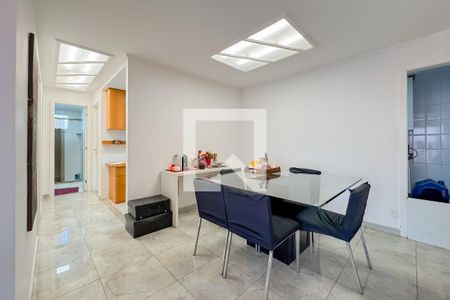 Sala de apartamento à venda com 3 quartos, 98m² em Vila Dom Pedro I, São Paulo