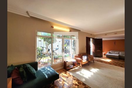 Sala de casa à venda com 3 quartos, 330m² em Planalto Paulista, São Paulo