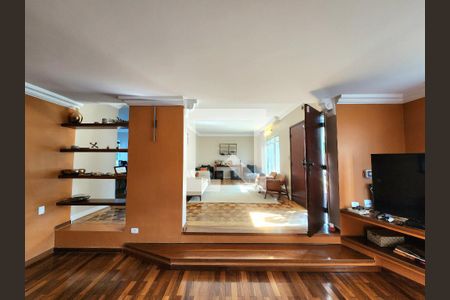 Sala de casa à venda com 3 quartos, 330m² em Planalto Paulista, São Paulo