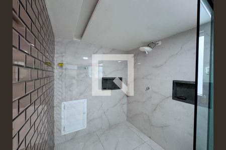Banheiro da Suíte 1 de casa de condomínio para alugar com 5 quartos, 400m² em Recreio dos Bandeirantes, Rio de Janeiro