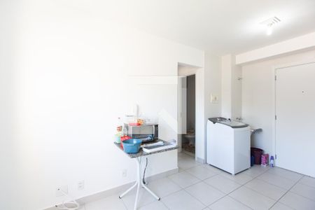 Sala/Cozinha de apartamento para alugar com 2 quartos, 32m² em Vila Nova Curuca, São Paulo