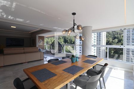 Sala de apartamento para alugar com 3 quartos, 142m² em Barra Funda, Guarujá