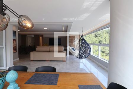 Sala de apartamento para alugar com 3 quartos, 142m² em Barra Funda, Guarujá