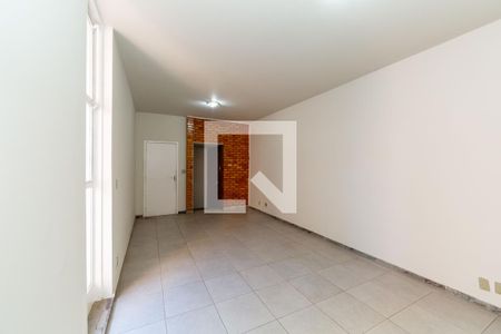 Sala de casa à venda com 3 quartos, 180m² em Nova Suíça, Belo Horizonte