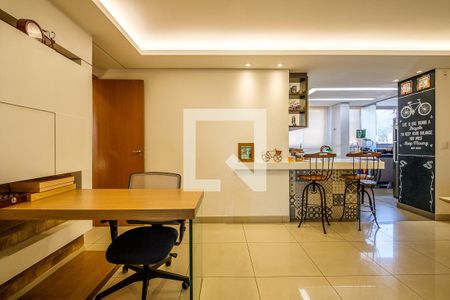 Sala de apartamento à venda com 3 quartos, 100m² em Serra, Belo Horizonte