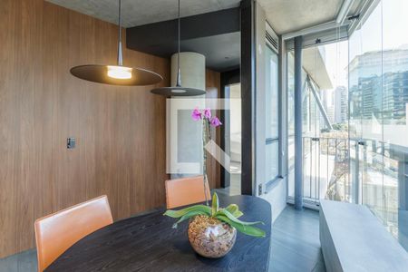 Sala de apartamento para alugar com 1 quarto, 62m² em Vila Nova Conceição, São Paulo