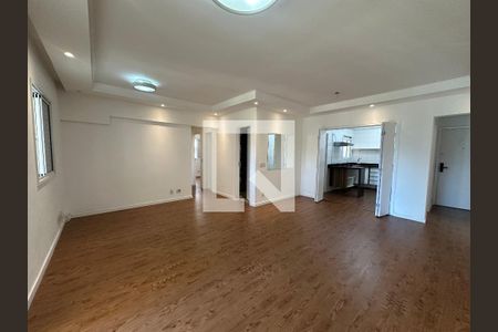 Sala de apartamento à venda com 3 quartos, 105m² em Jardim Tupanci, Barueri