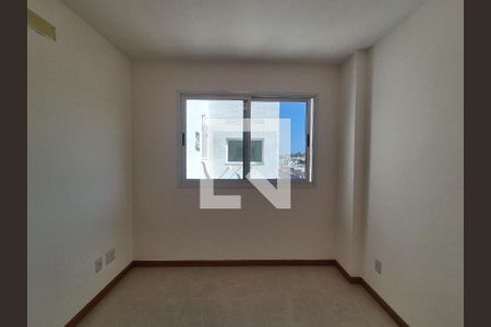 Quarto de apartamento para alugar com 2 quartos, 190m² em Recreio dos Bandeirantes, Rio de Janeiro