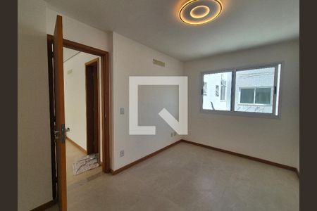 Quarto de apartamento para alugar com 2 quartos, 190m² em Recreio dos Bandeirantes, Rio de Janeiro