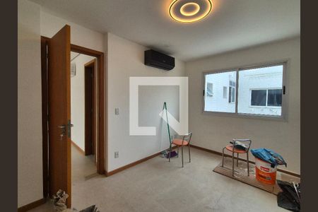 Quarto de apartamento para alugar com 2 quartos, 190m² em Recreio dos Bandeirantes, Rio de Janeiro