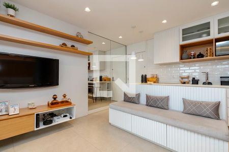 Sala/Cozinha de apartamento à venda com 2 quartos, 71m² em Santo Amaro, São Paulo