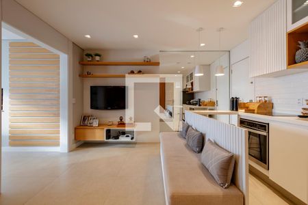 Sala/ Cozinha de apartamento à venda com 2 quartos, 71m² em Santo Amaro, São Paulo