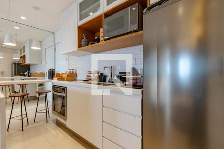 Sala/ Cozinha de apartamento à venda com 2 quartos, 71m² em Santo Amaro, São Paulo