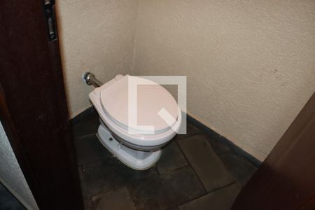 Lavabo de casa de condomínio para alugar com 5 quartos, 253m² em Parque Paulistano, Cotia