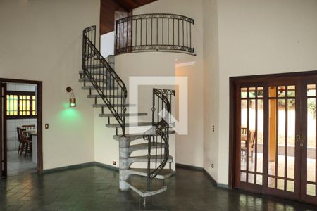 Sala de casa de condomínio para alugar com 5 quartos, 253m² em Parque Paulistano, Cotia