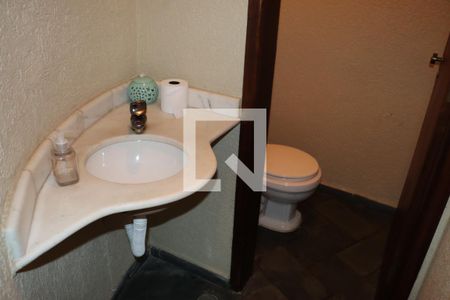 Lavabo de casa de condomínio para alugar com 5 quartos, 253m² em Parque Paulistano, Cotia
