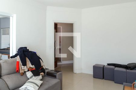 Sala 1 de casa para alugar com 5 quartos, 289m² em Jardim Munhoz, Guarulhos
