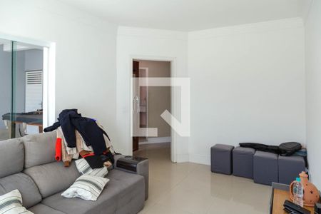 Sala 1 de casa para alugar com 5 quartos, 289m² em Jardim Munhoz, Guarulhos