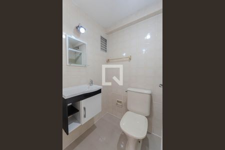 Banheiro de kitnet/studio para alugar com 1 quarto, 24m² em Bela Vista, São Paulo
