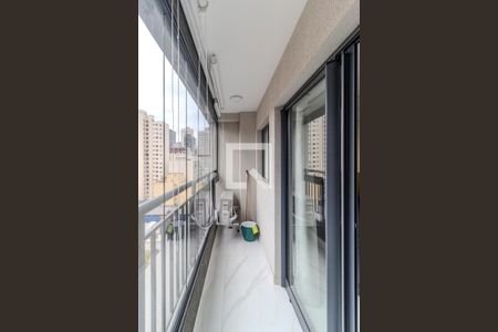 Varanda de kitnet/studio para alugar com 1 quarto, 26m² em República, São Paulo