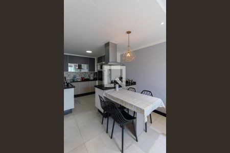 Sala/Cozinha de casa de condomínio para alugar com 2 quartos, 93m² em Vila Ré, São Paulo